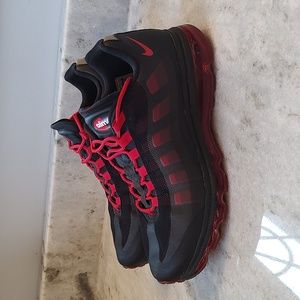 Nike AIR MAX + 95. 360